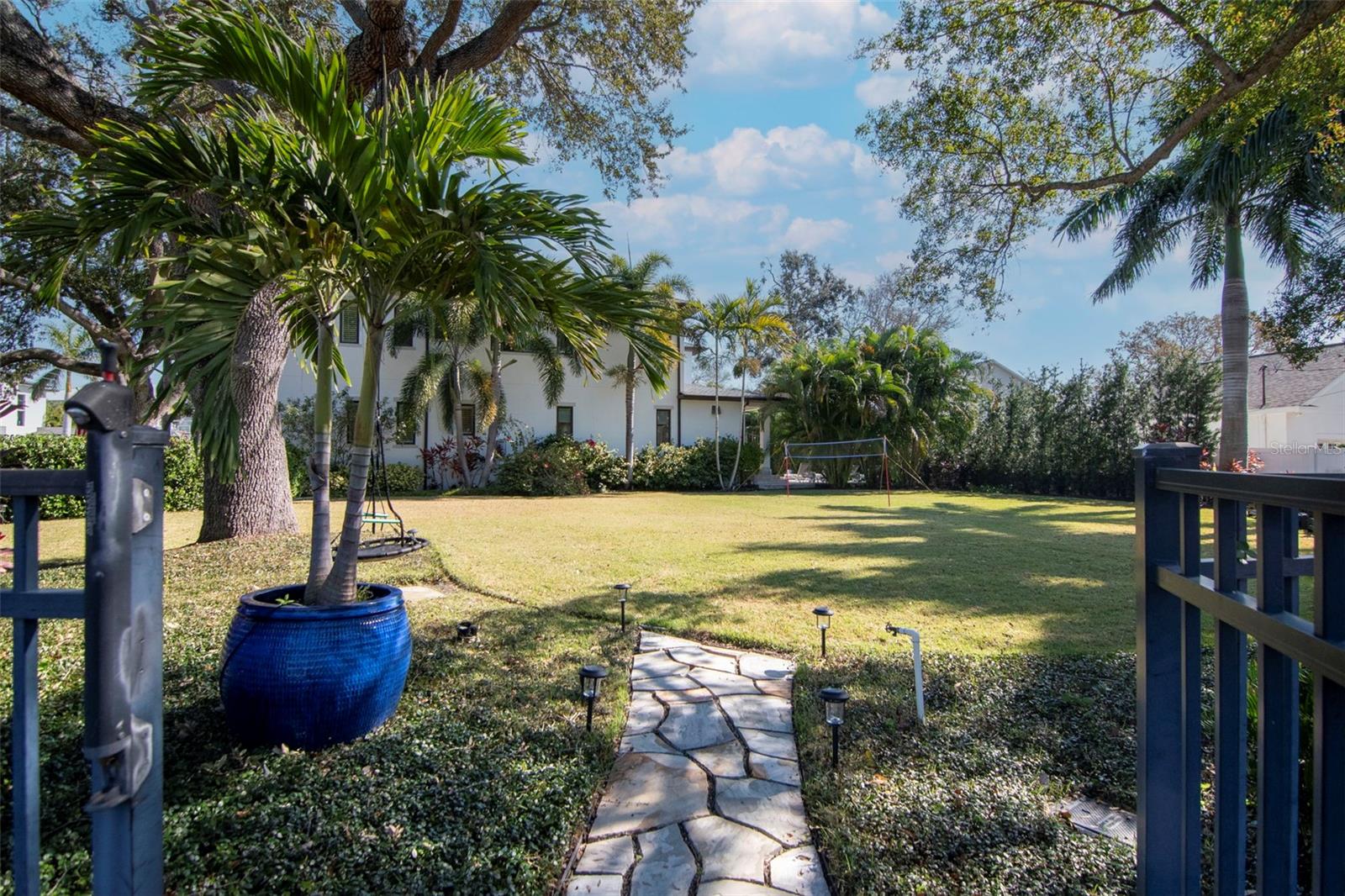 TB8474746 Property Photo