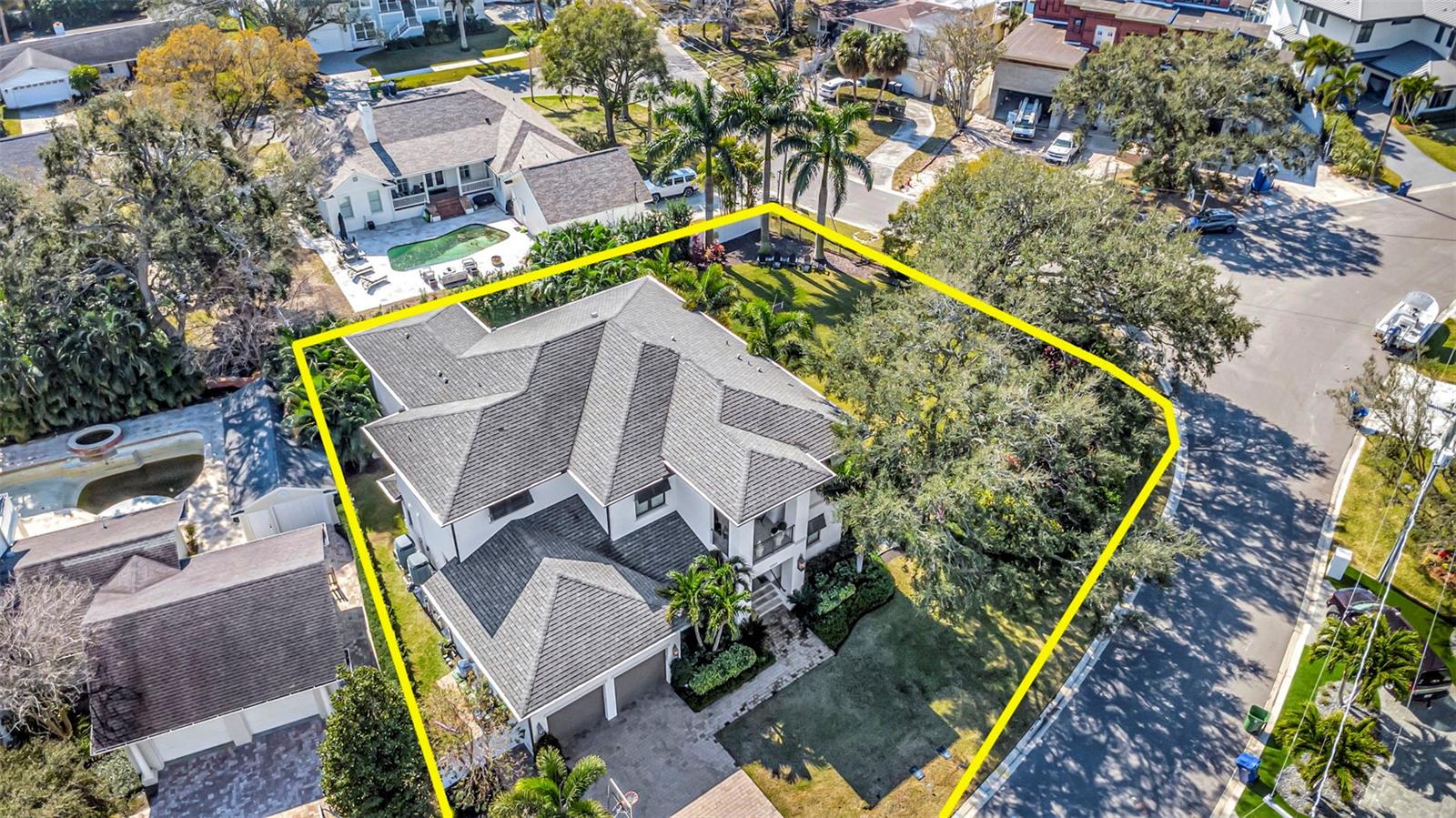 TB8474746 Property Photo