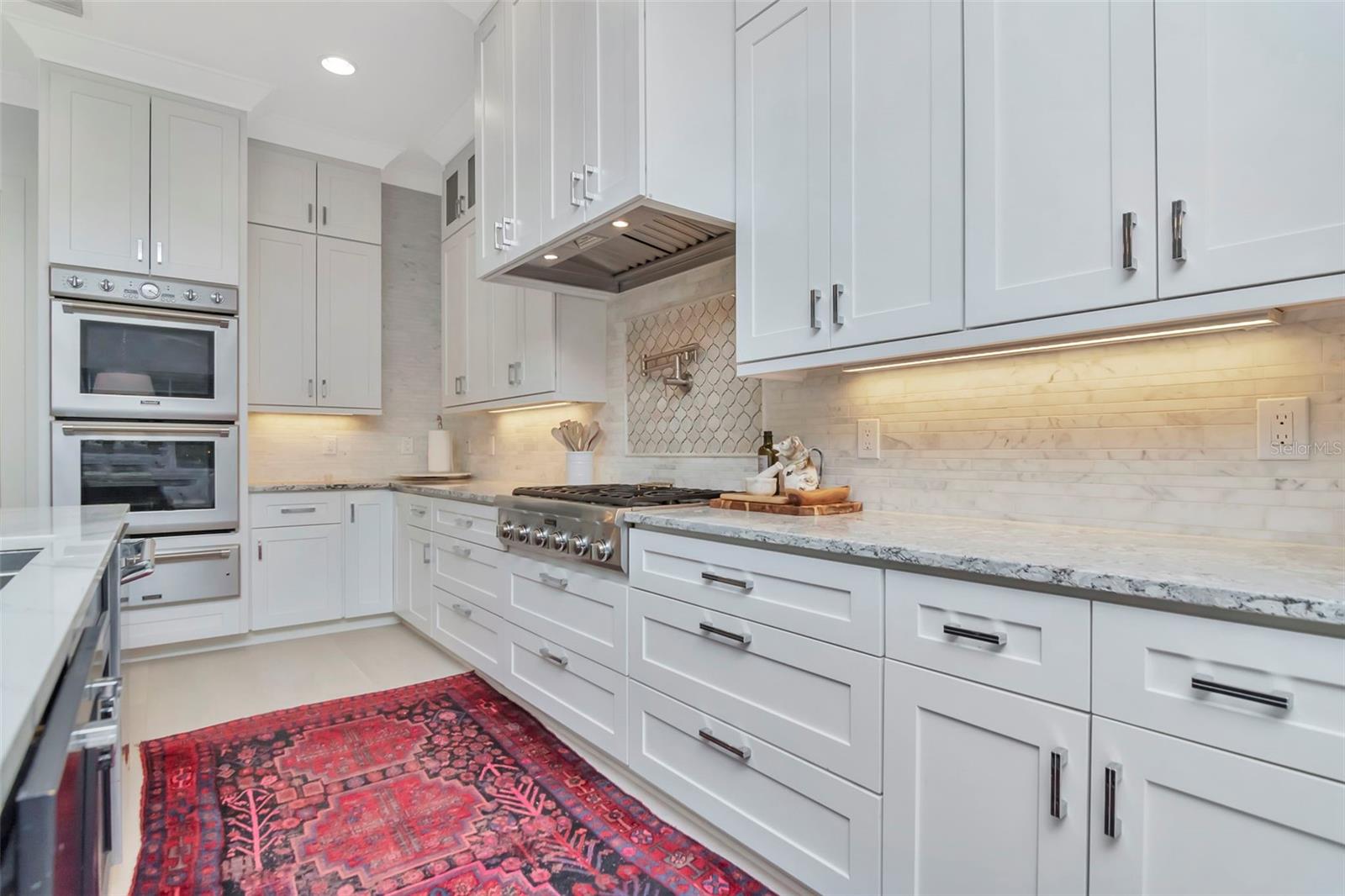 TB8474746 Property Photo