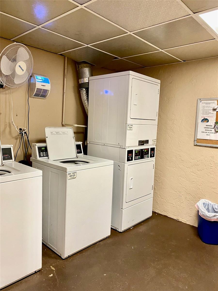 Community Laundry Rm.