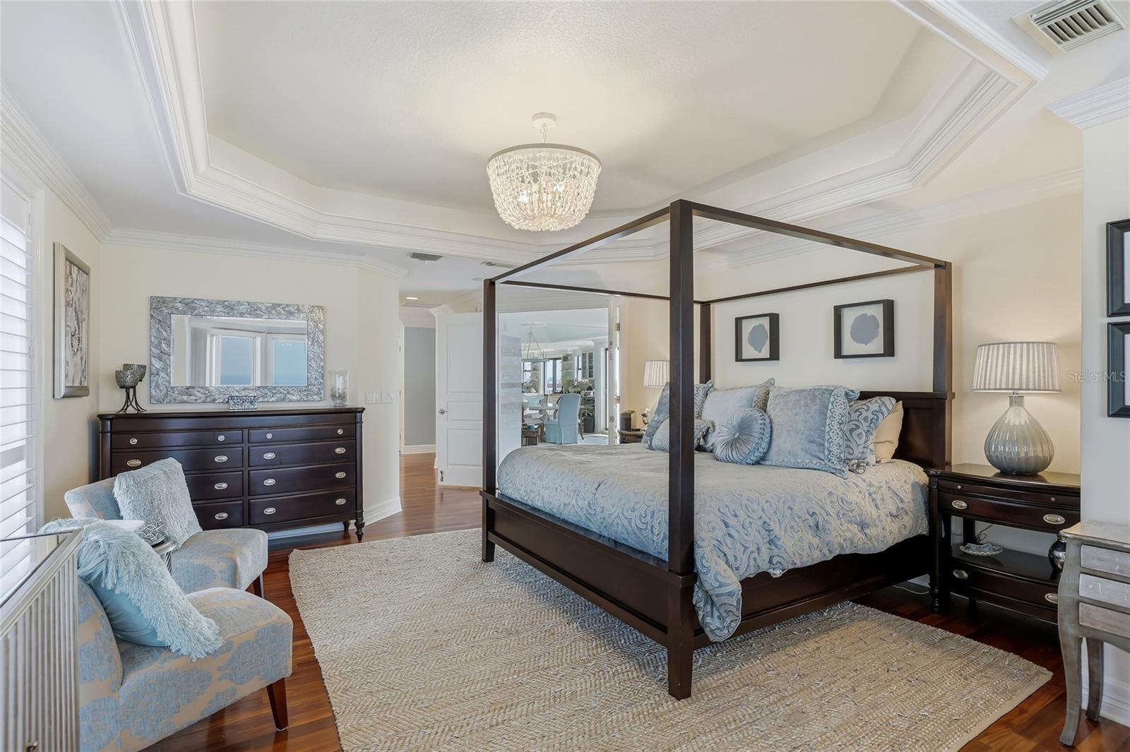 TB8474767 Property Photo