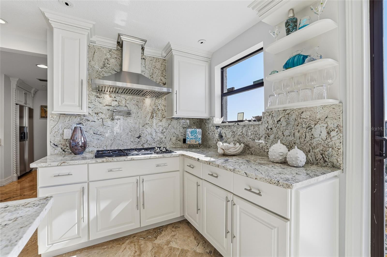 TB8474767 Property Photo