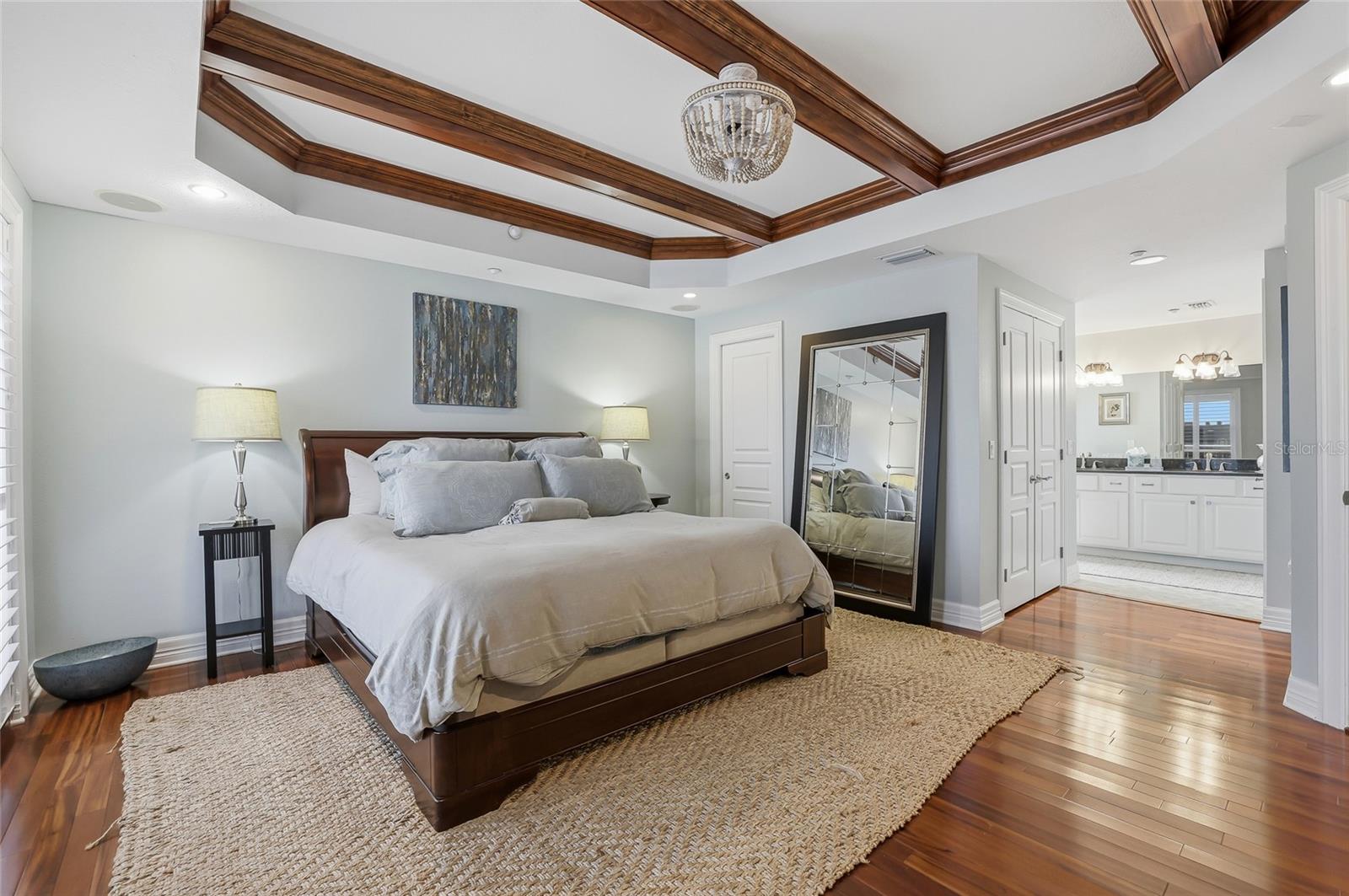 TB8474767 Property Photo