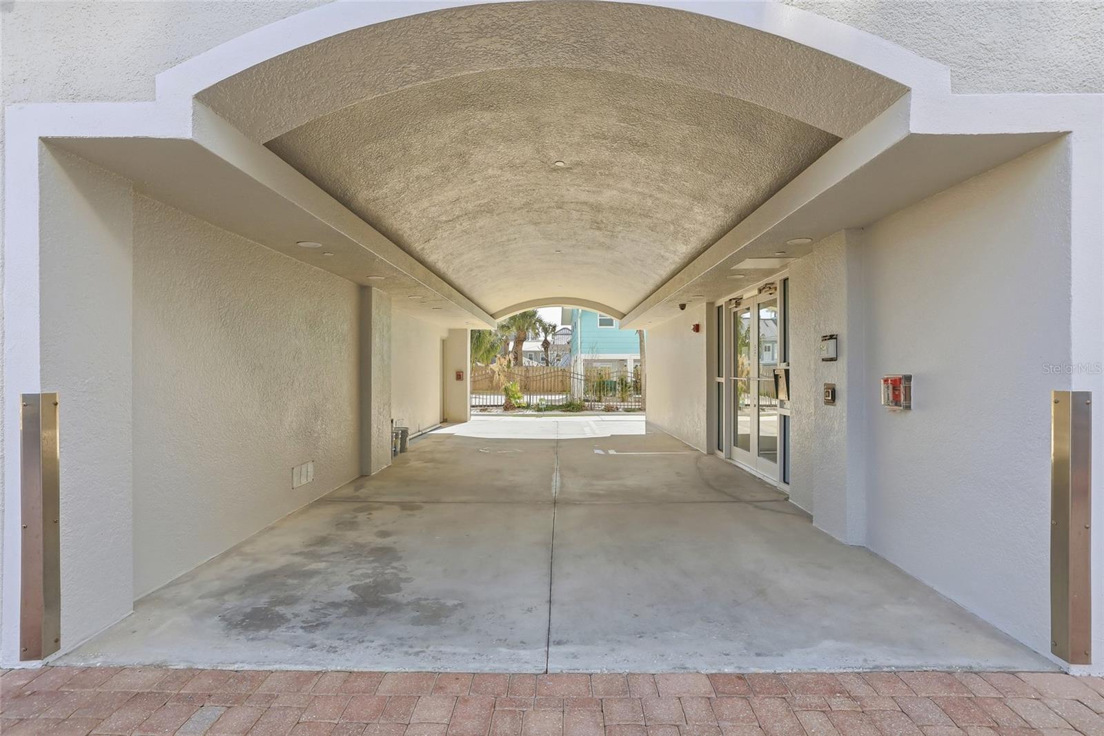 TB8474767 Property Photo