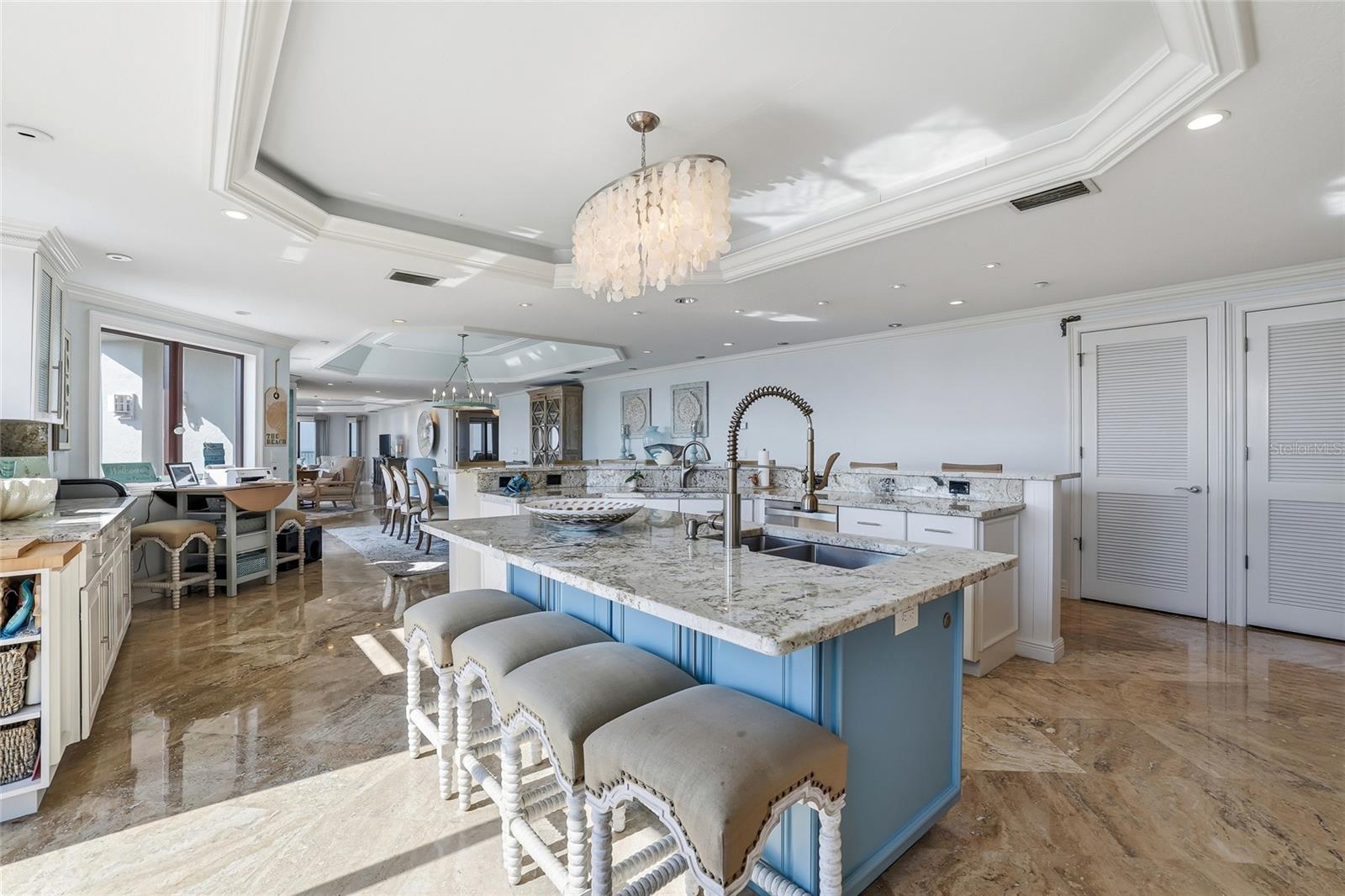 TB8474767 Property Photo