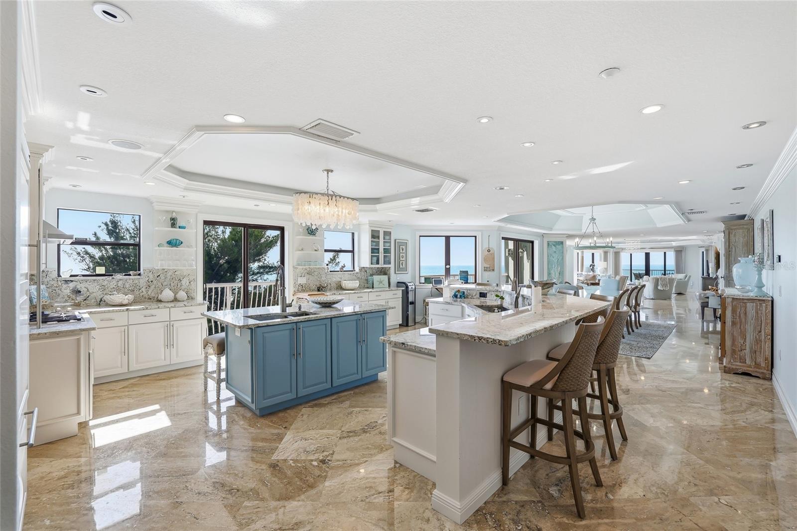 TB8474767 Property Photo