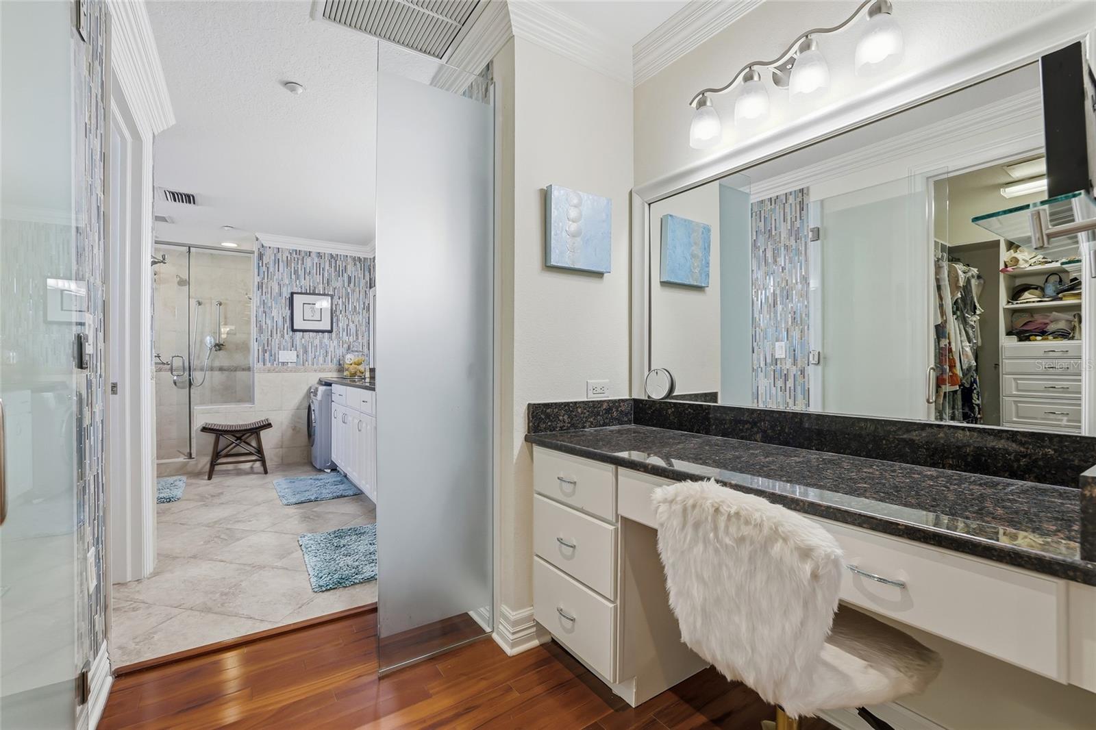 TB8474767 Property Photo