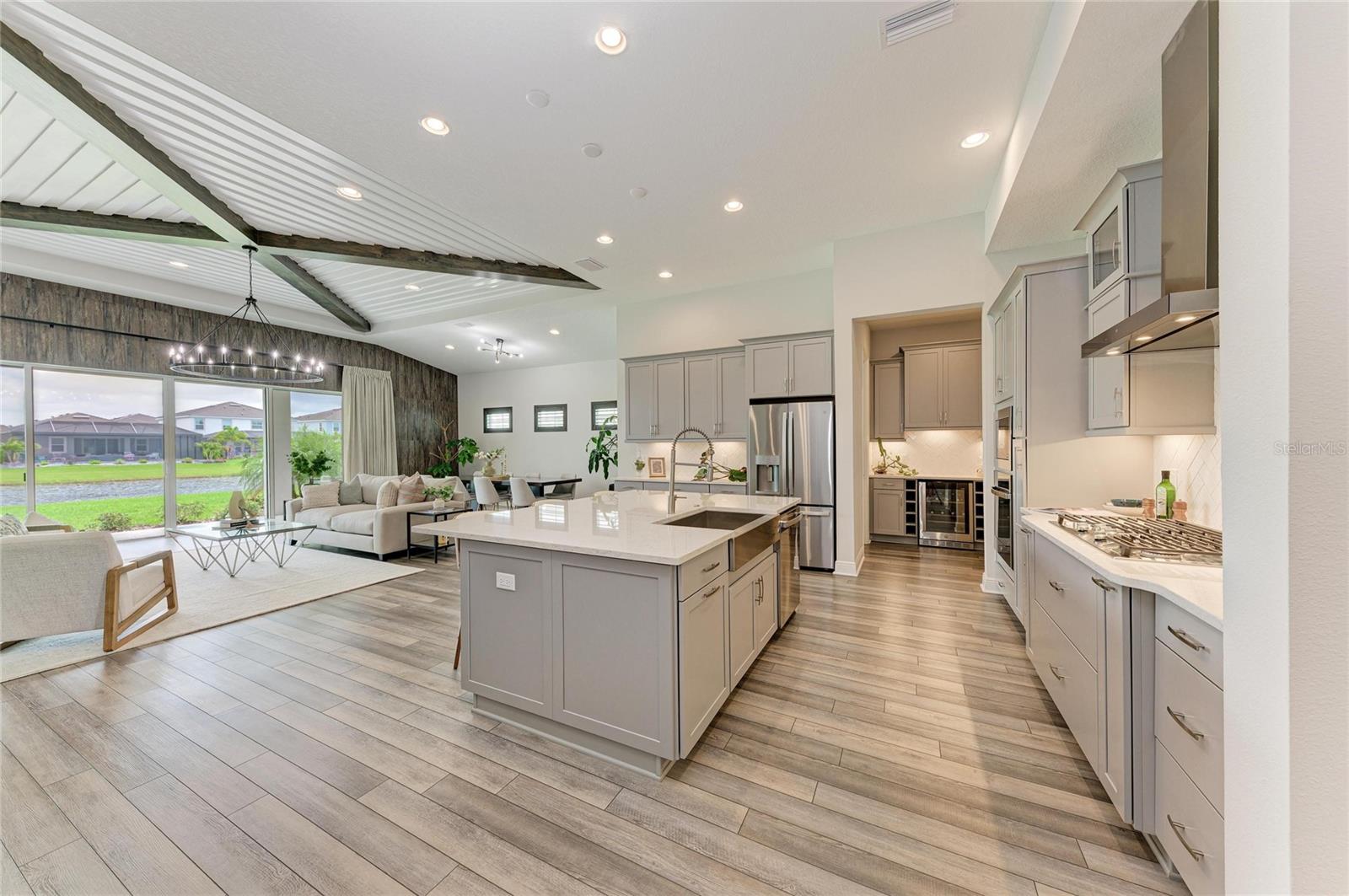 17725 ROOST PL, LAKEWOOD RANCH, FL, 34211