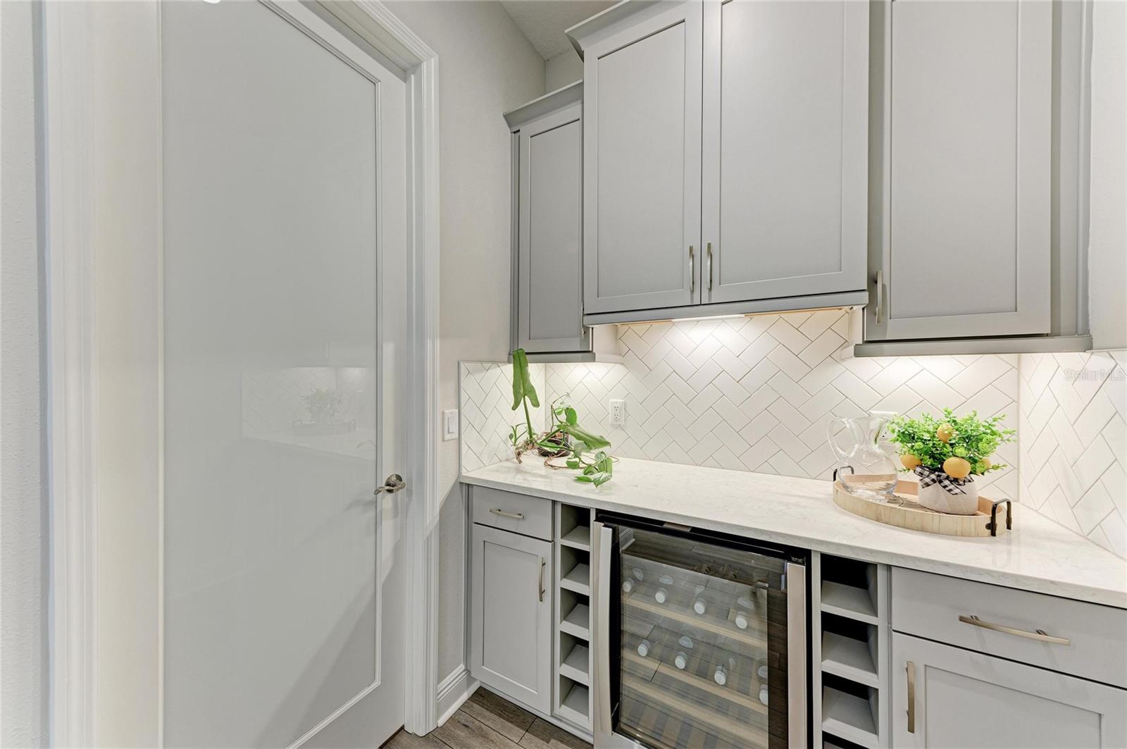17725 ROOST PL, LAKEWOOD RANCH, FL, 34211