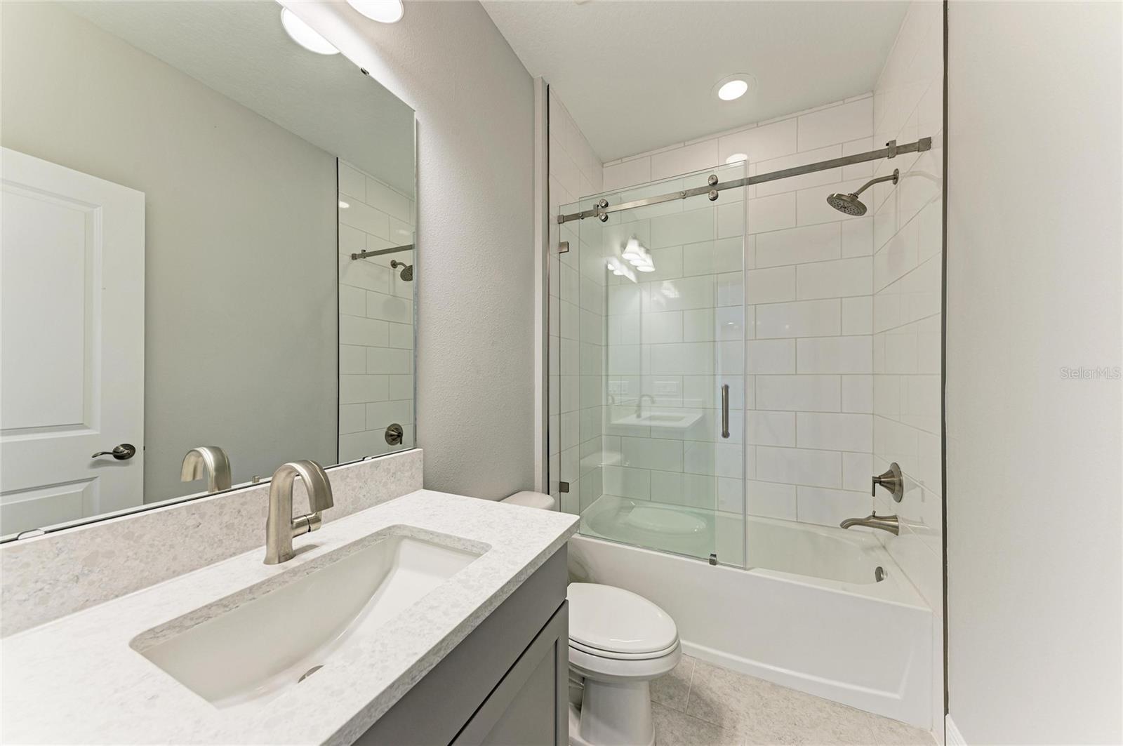 17725 ROOST PL, LAKEWOOD RANCH, FL, 34211