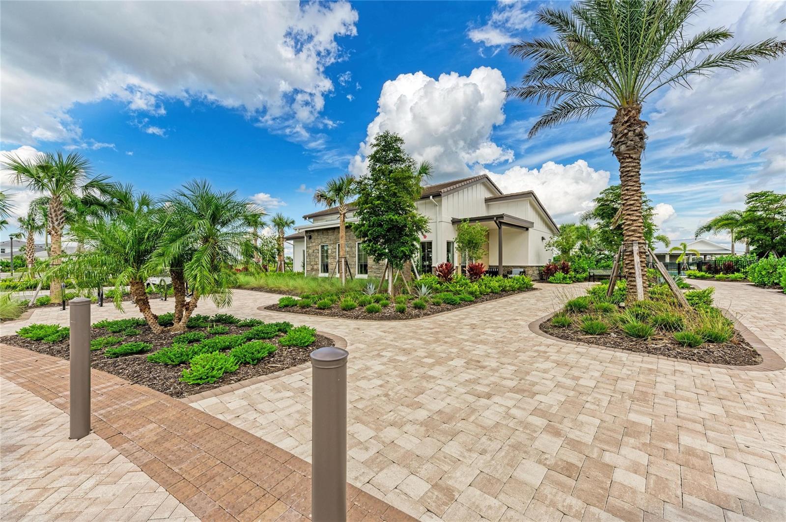 17725 ROOST PL, LAKEWOOD RANCH, FL, 34211