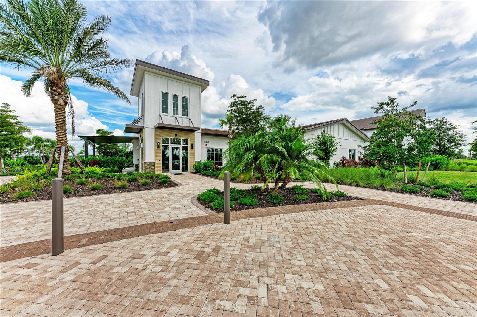 17725 ROOST PL, LAKEWOOD RANCH, FL, 34211