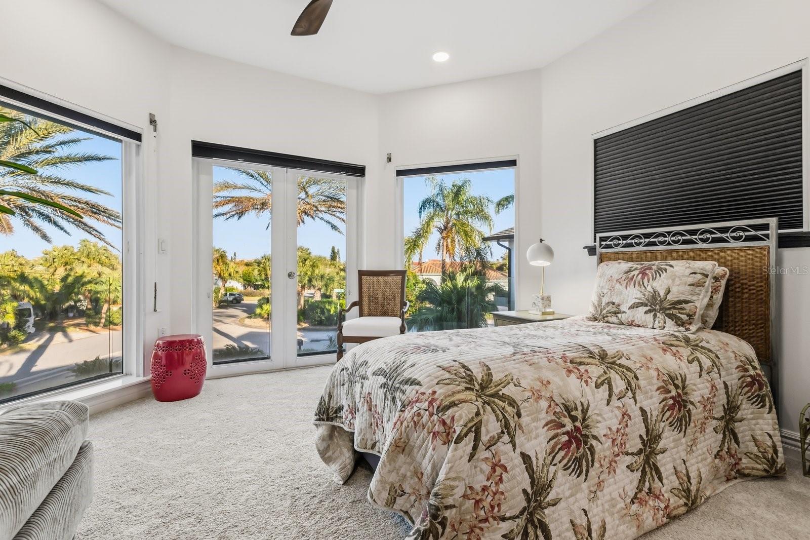 O6381349 Property Photo