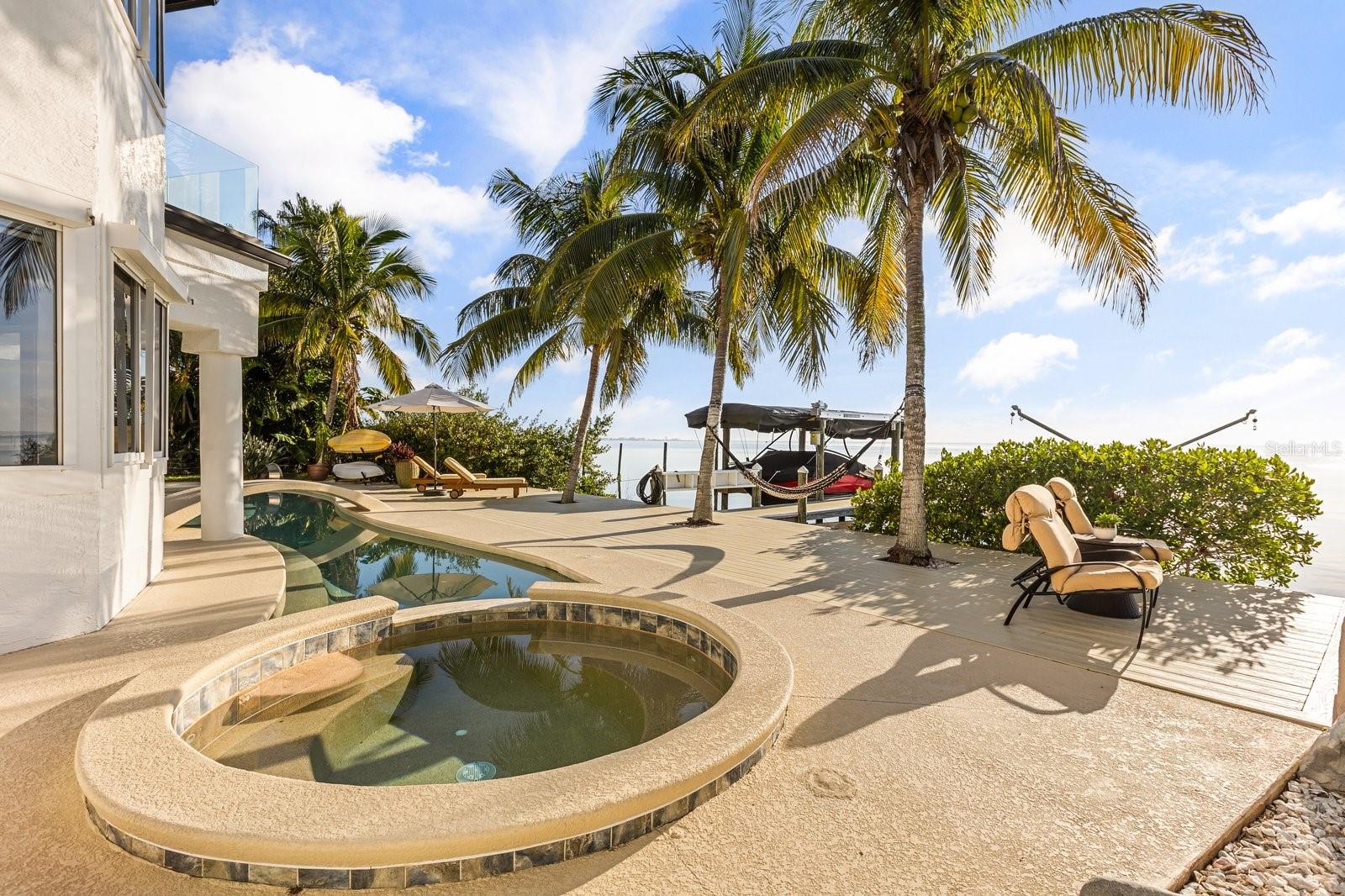 O6381349 Property Photo