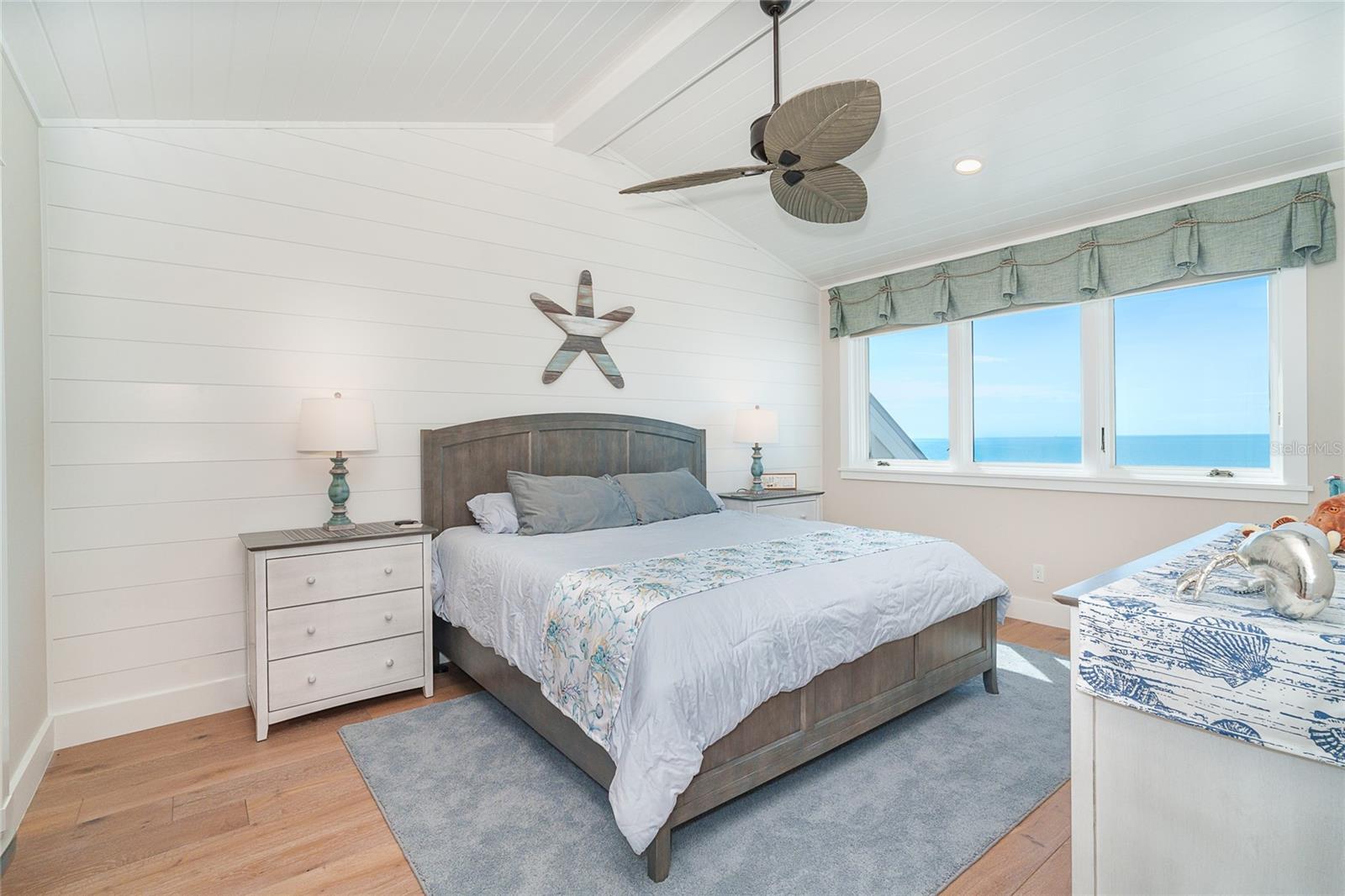 D6146116 Property Photo