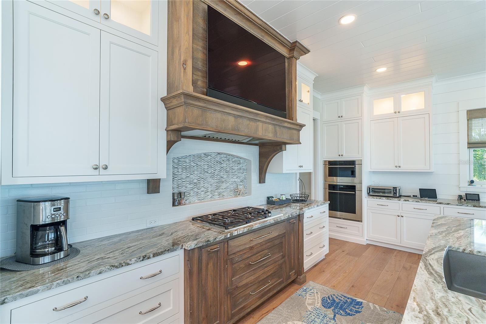 D6146116 Property Photo