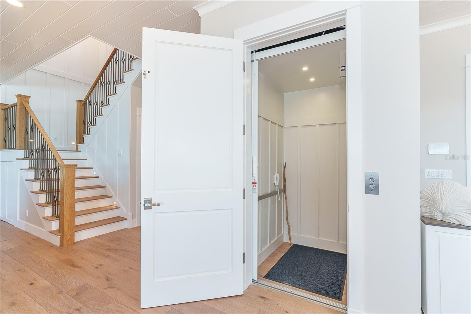 D6146116 Property Photo