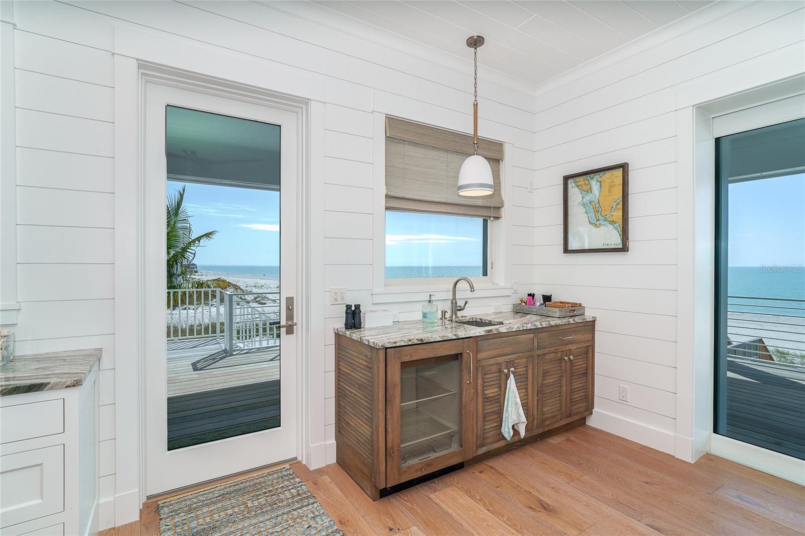 D6146116 Property Photo