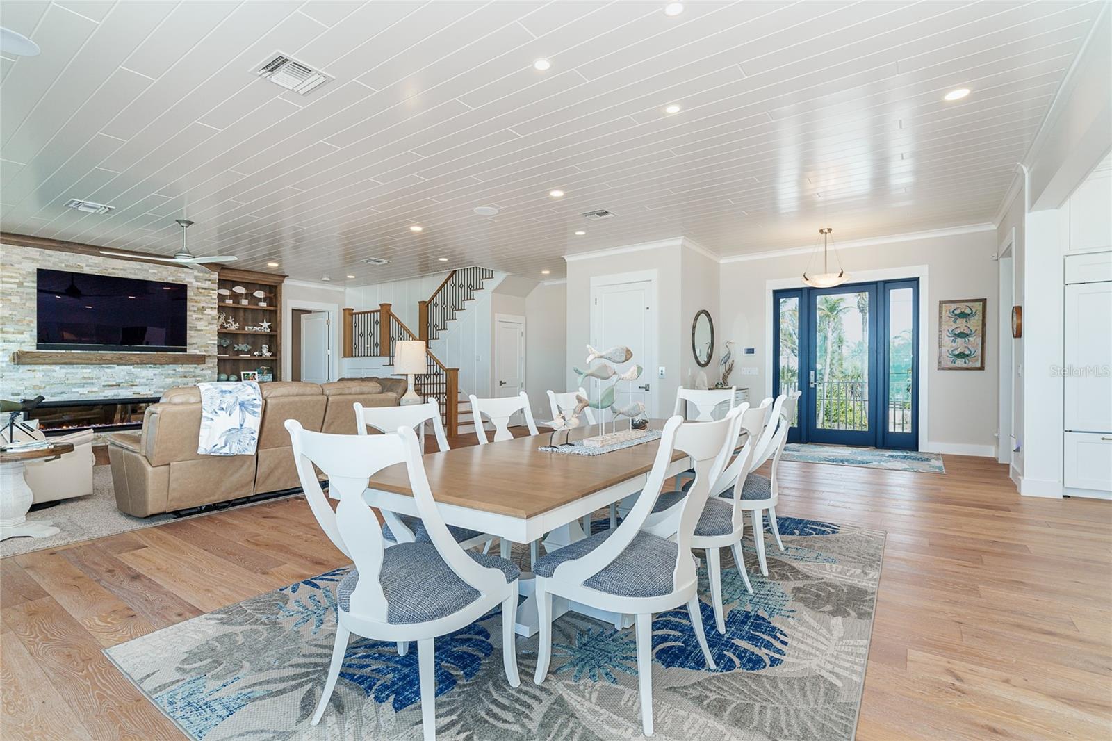 D6146116 Property Photo