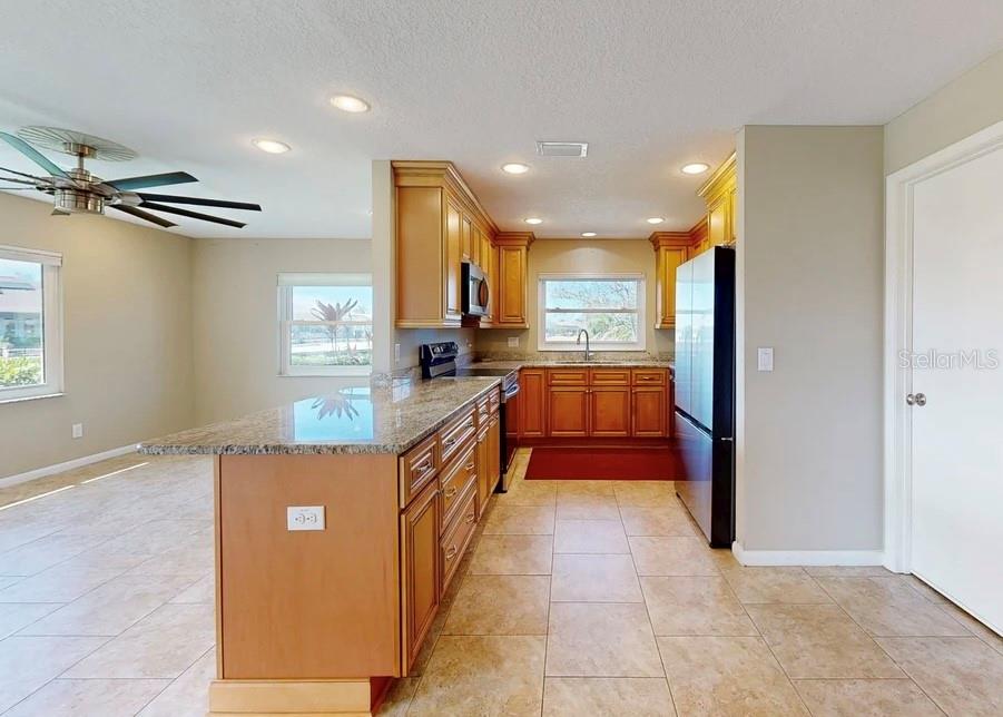 Breakfast Nook & Kitchen