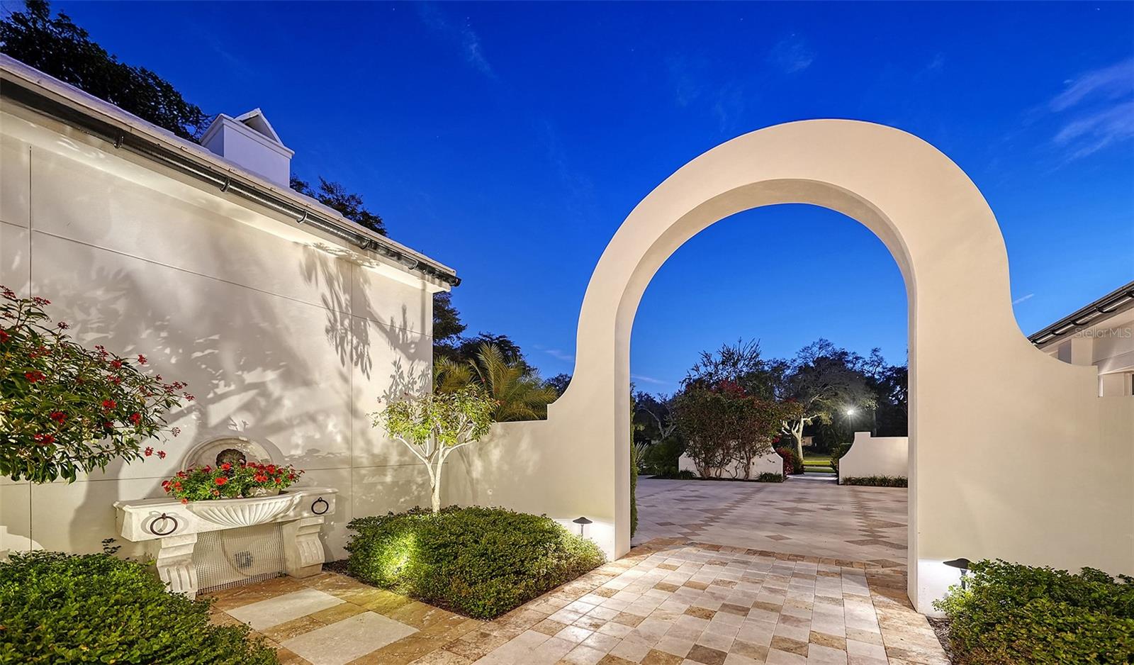 A4682051 Property Photo