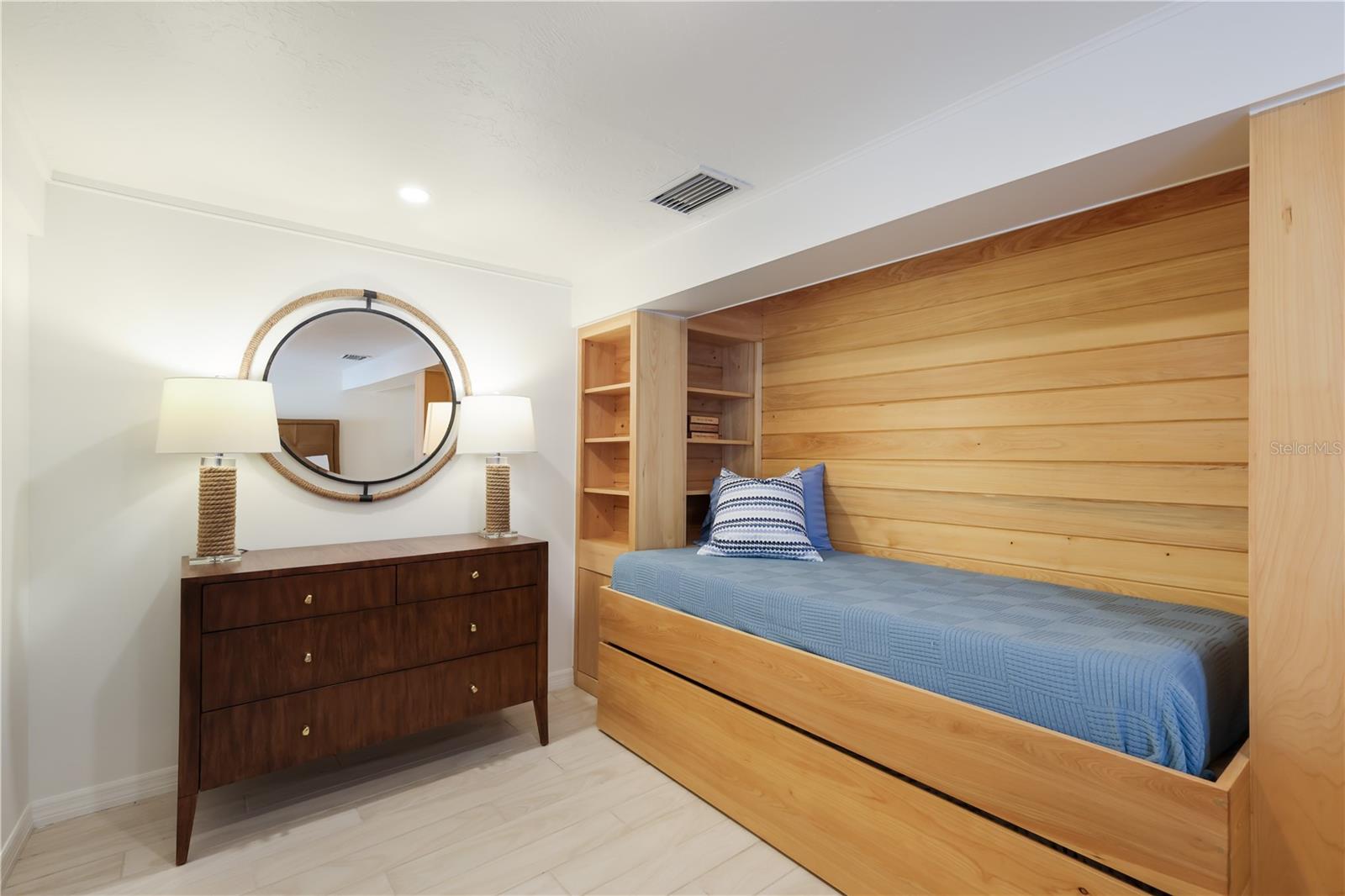 D6146117 Property Photo