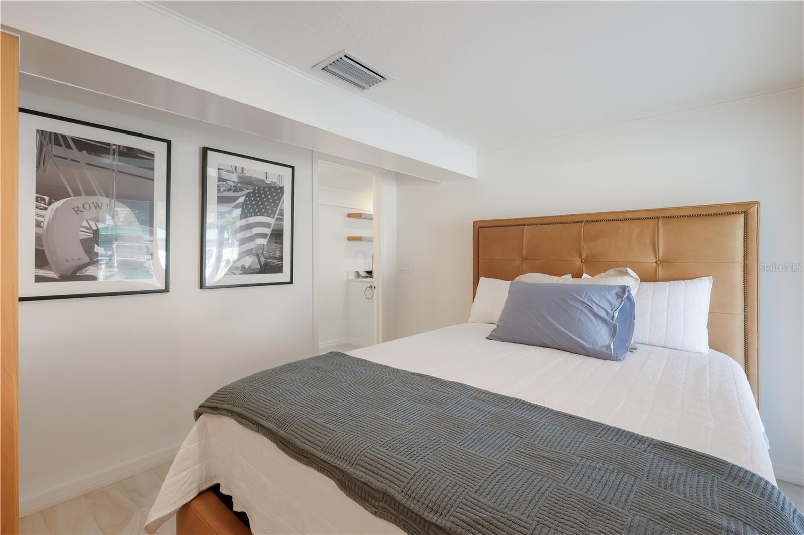 D6146117 Property Photo