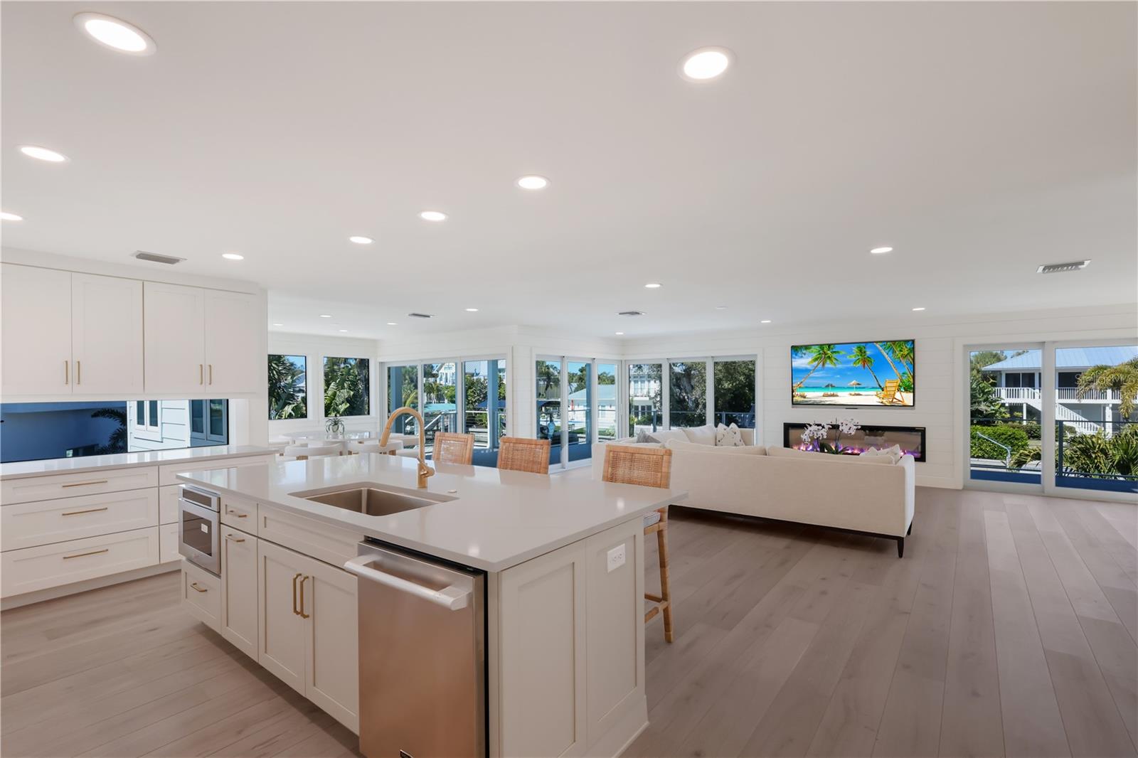 D6146117 Property Photo