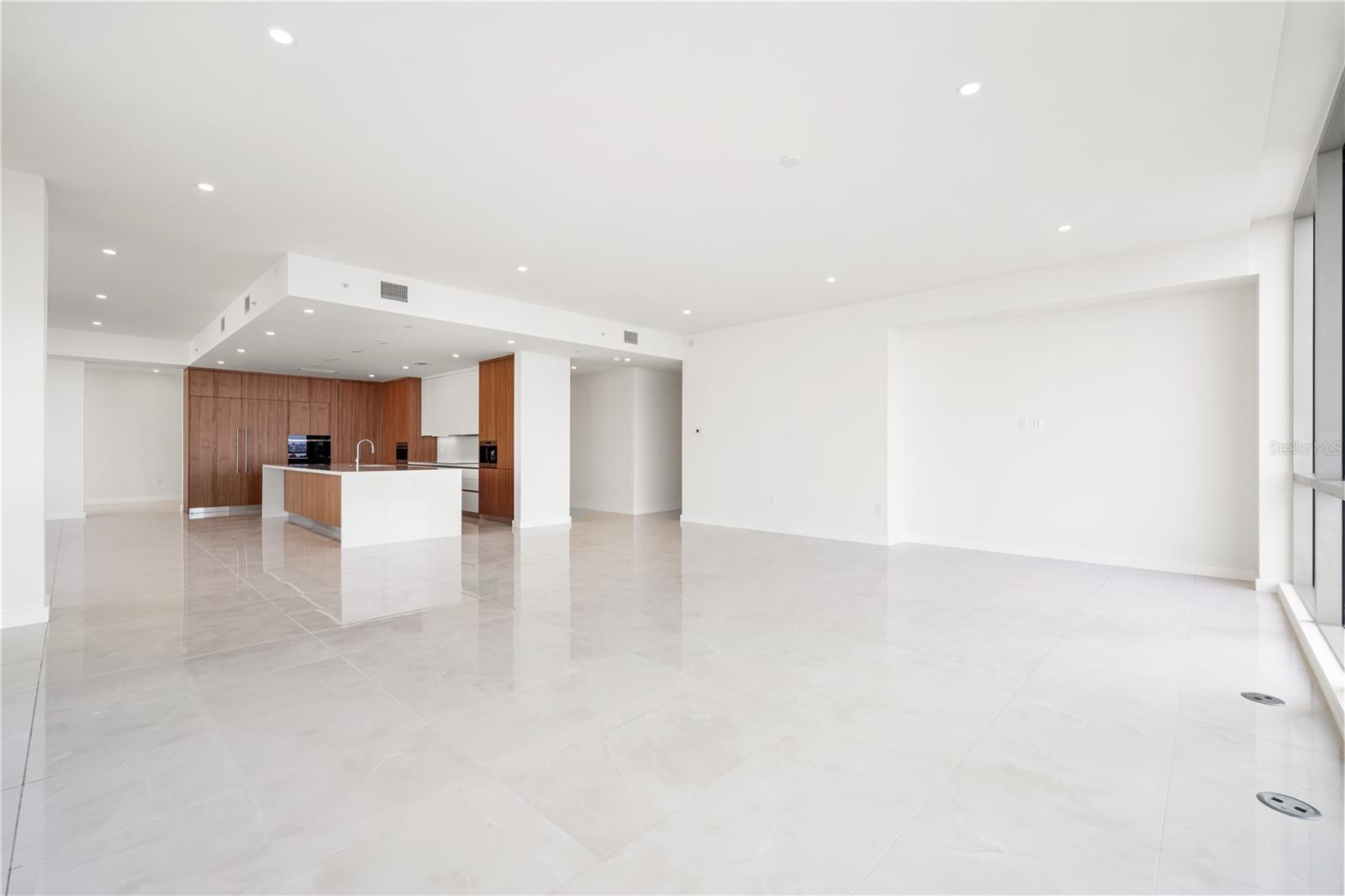 A4682068 Property Photo