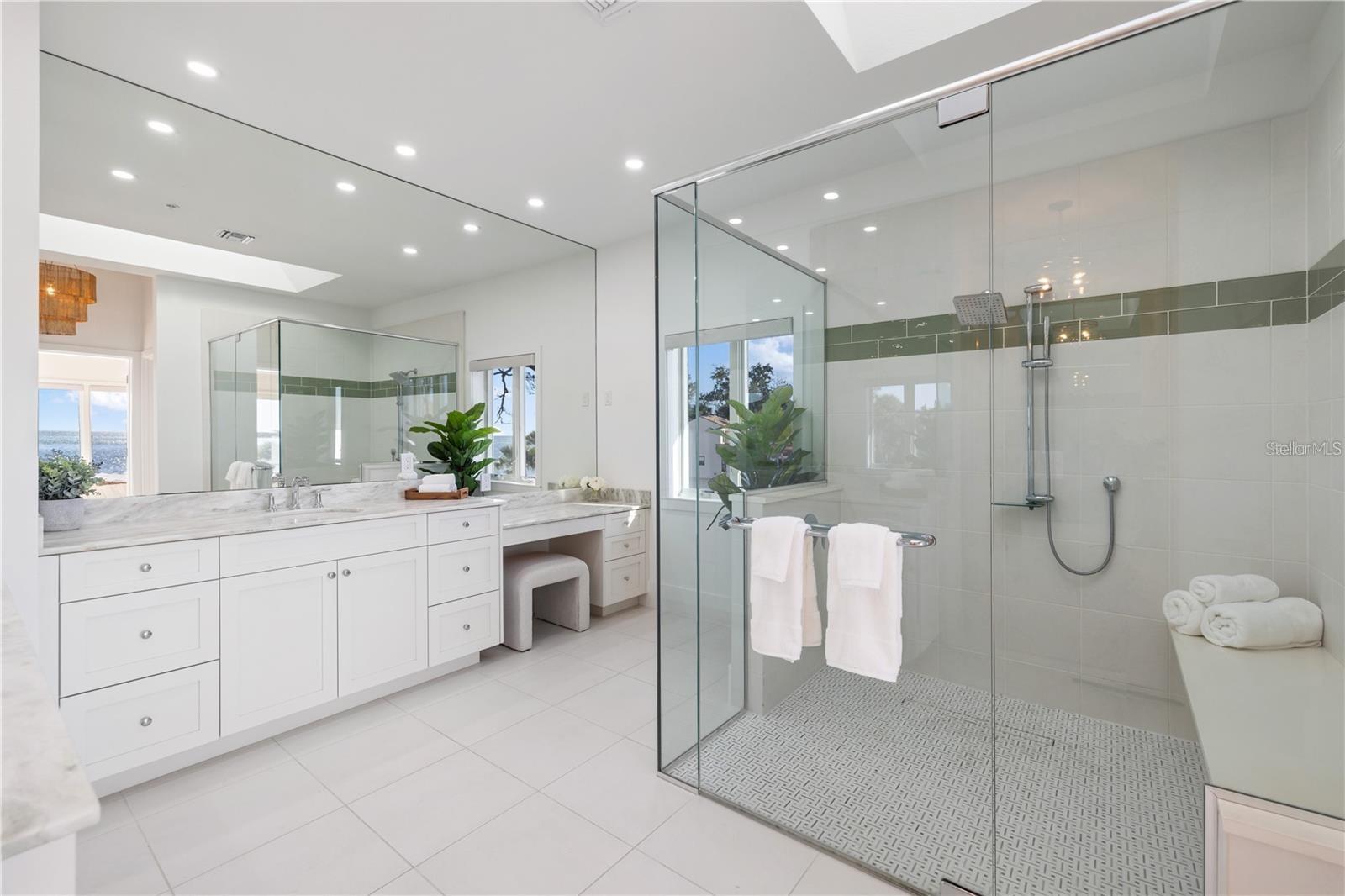 A4682070 Property Photo