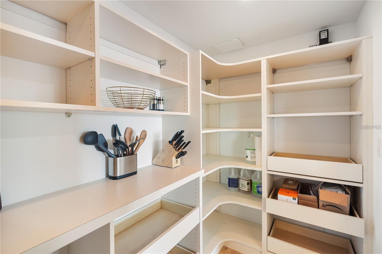 A4682070 Property Photo