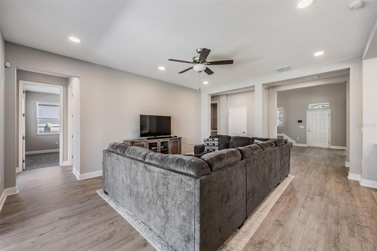 33115 SYCAMORE LEAF DR, WESLEY CHAPEL, FL, 33545