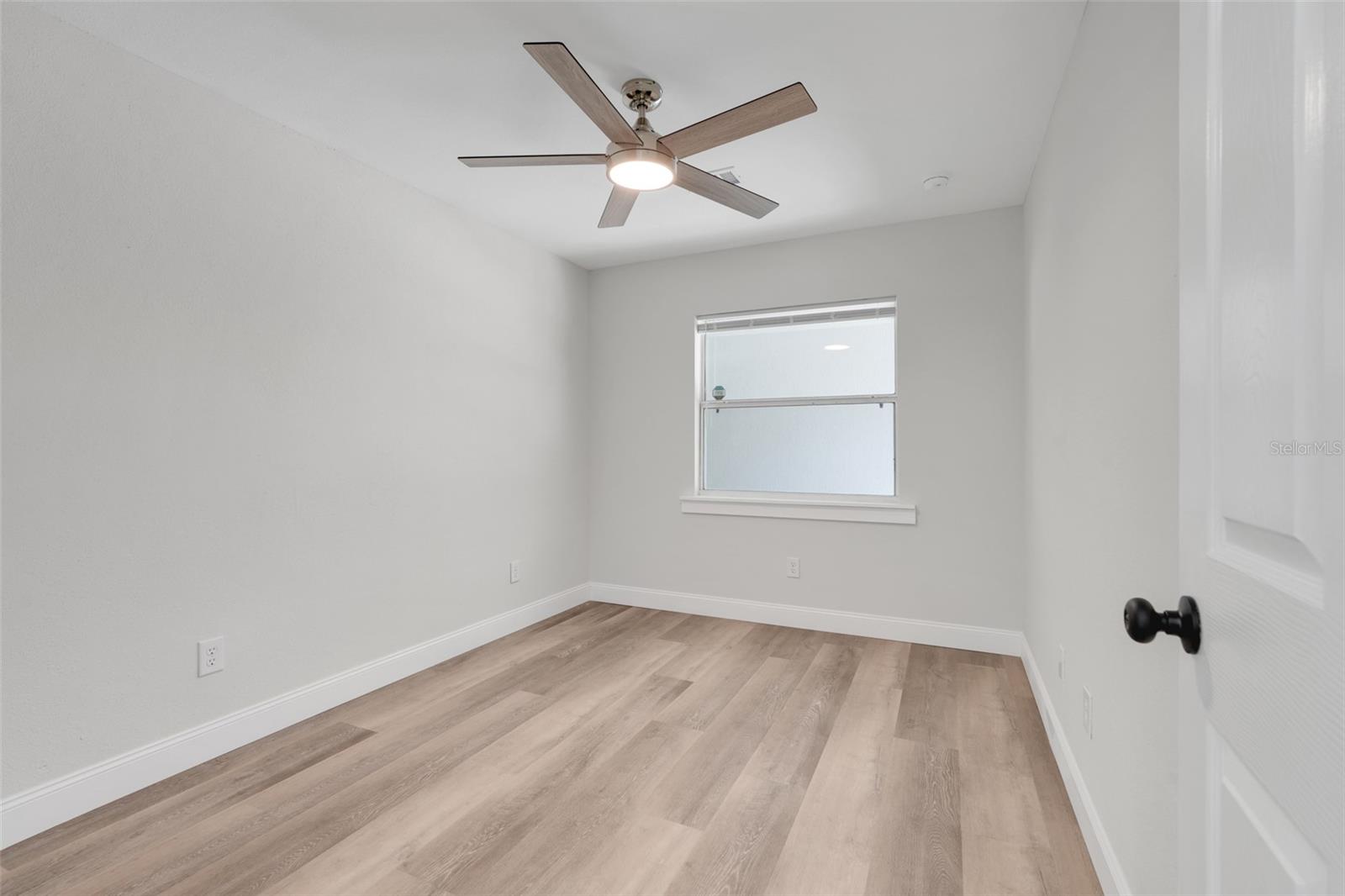 311 GRIFFIN VIEW DR, LADY LAKE, FL, 32159