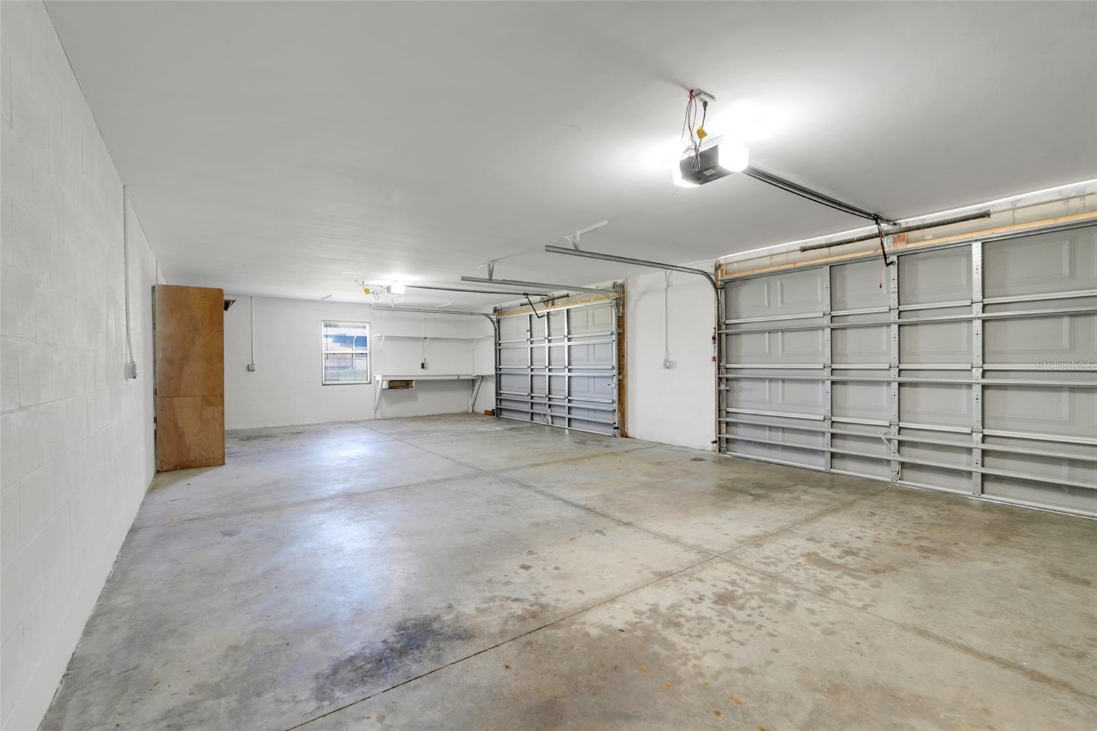 311 GRIFFIN VIEW DR, LADY LAKE, FL, 32159
