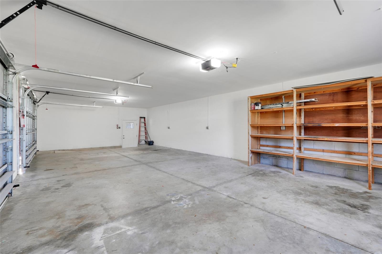 311 GRIFFIN VIEW DR, LADY LAKE, FL, 32159
