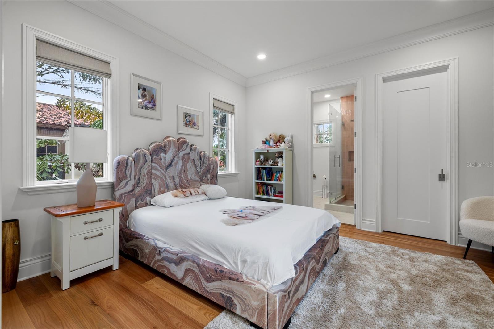 TB8475019 Property Photo