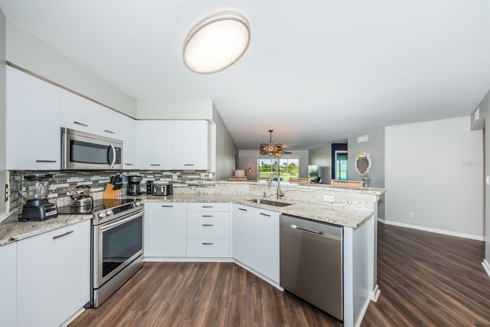 6151 BAHIA DEL MAR BLVD #120, ST PETERSBURG, FL, 33715