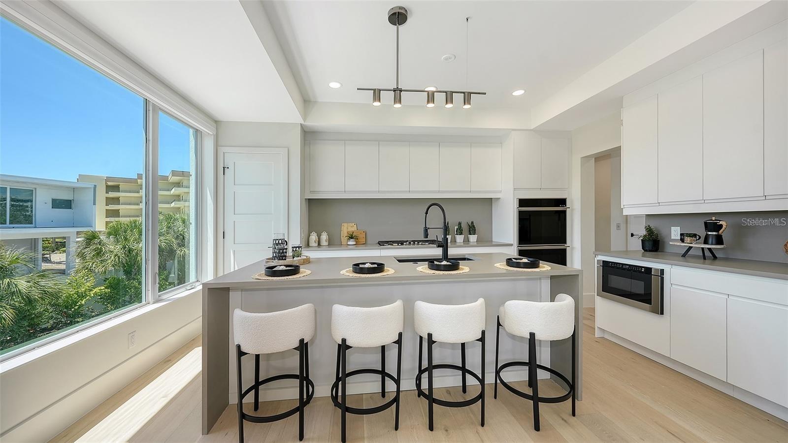 A4682100 Property Photo