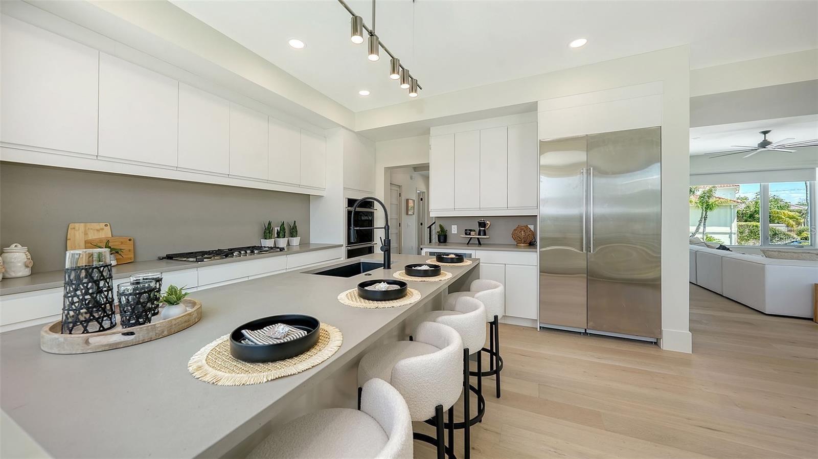 A4682100 Property Photo