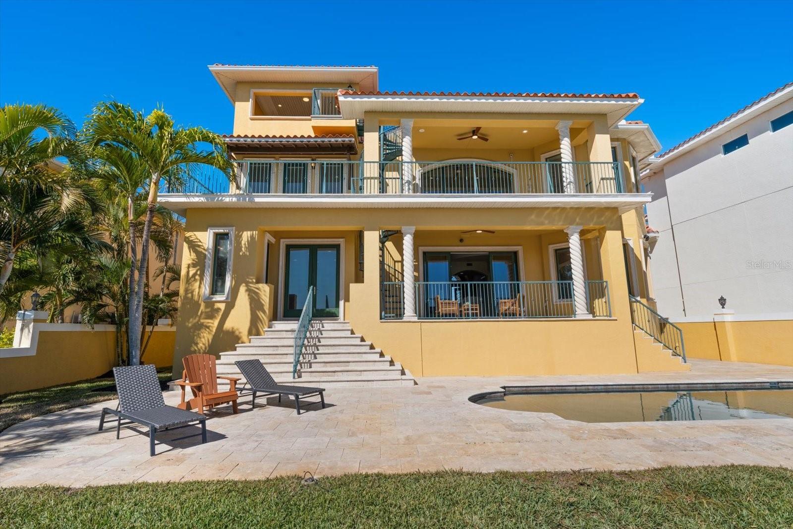 TB8475058 Property Photo