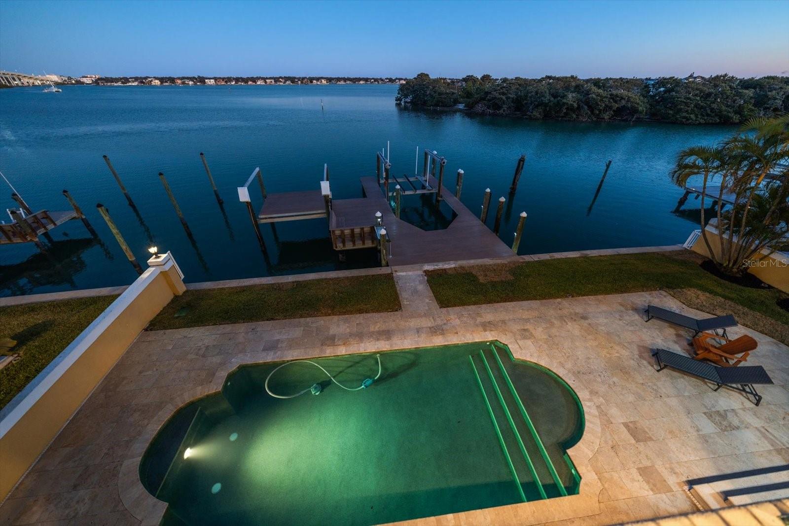 TB8475058 Property Photo