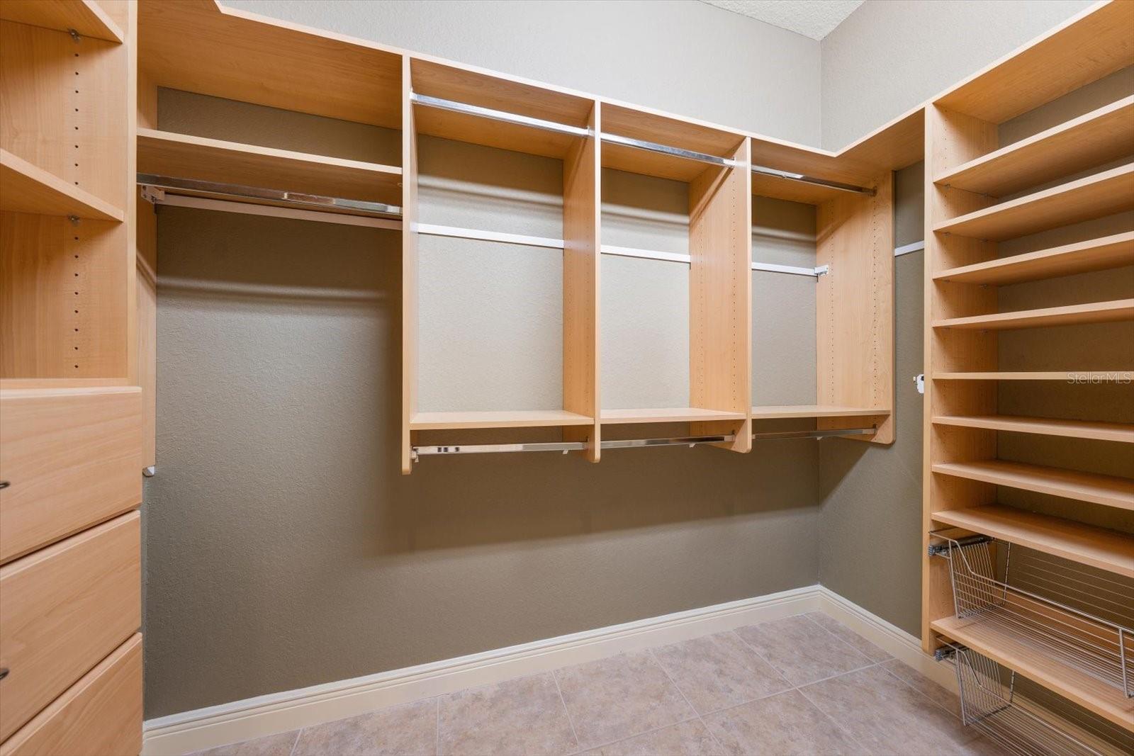 TB8475058 Property Photo