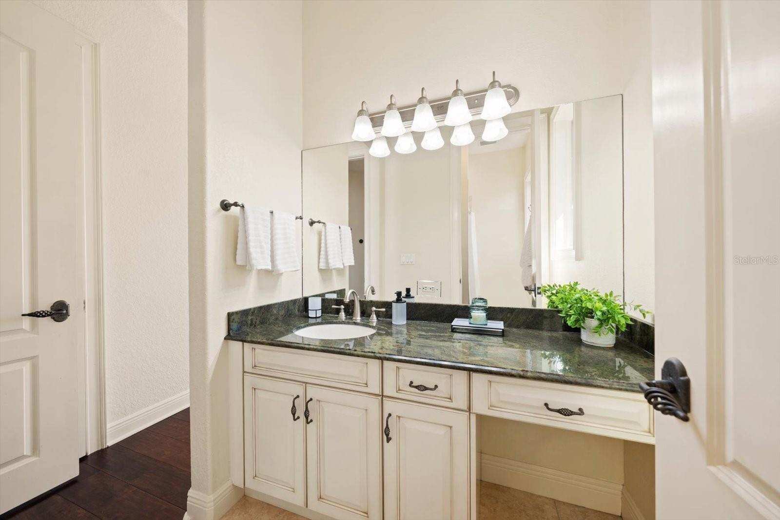 TB8475058 Property Photo