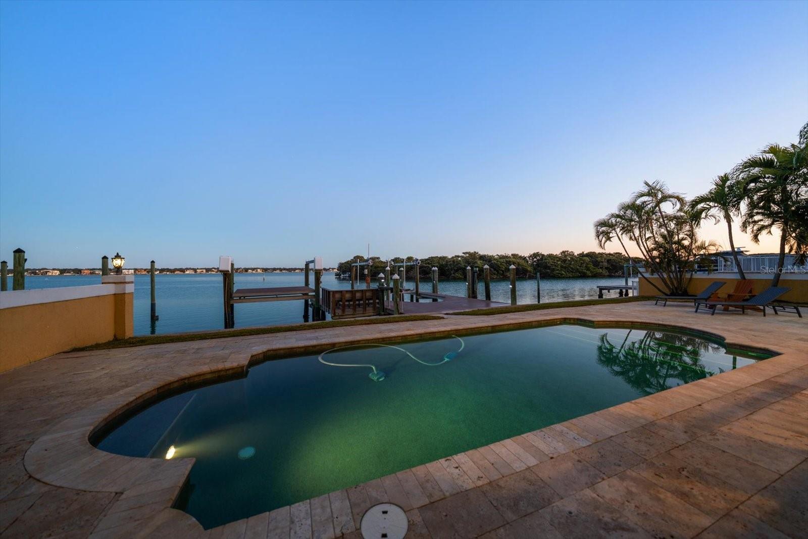 TB8475058 Property Photo