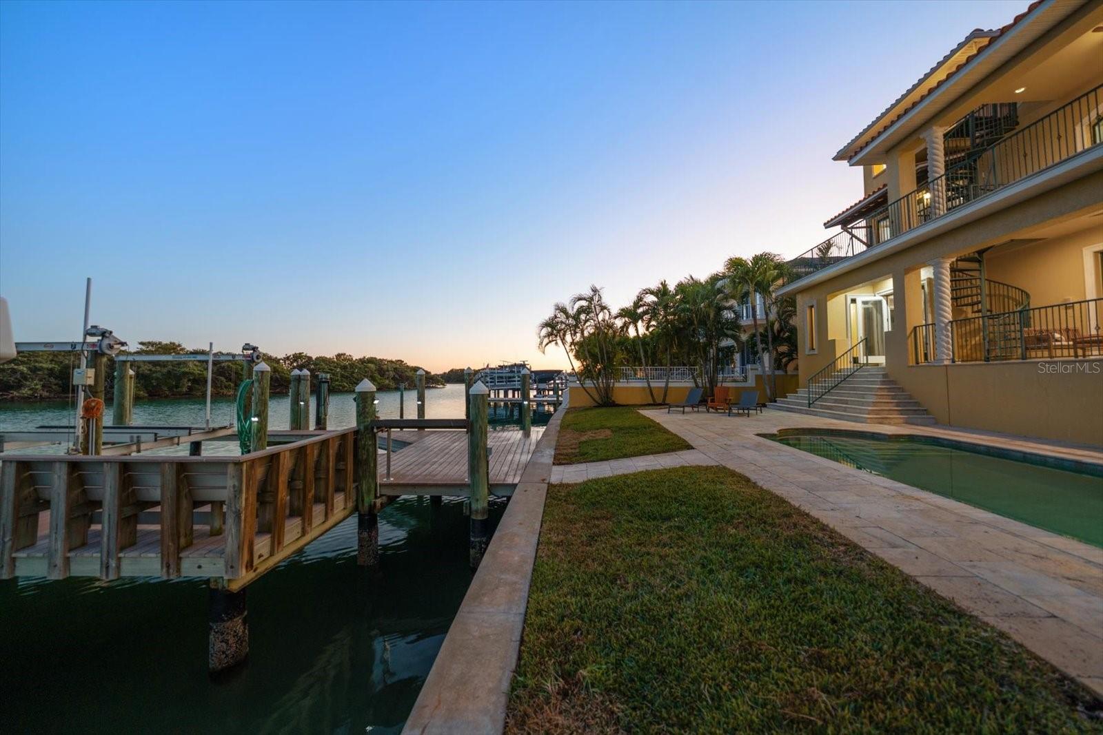 TB8475058 Property Photo