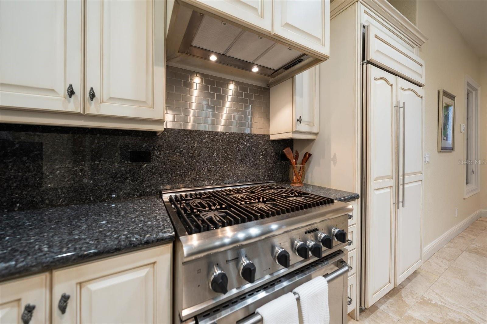 TB8475058 Property Photo