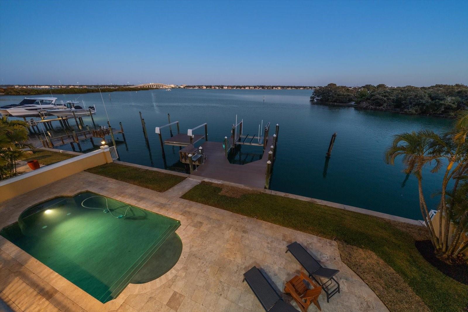 TB8475058 Property Photo