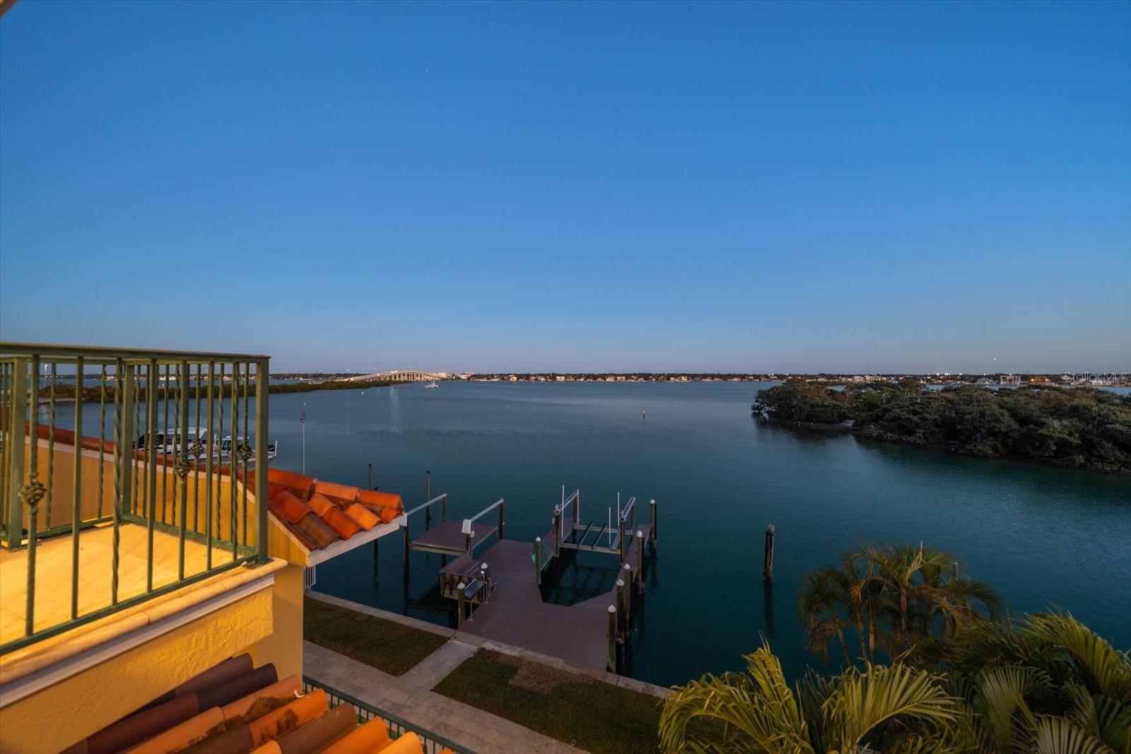 TB8475058 Property Photo