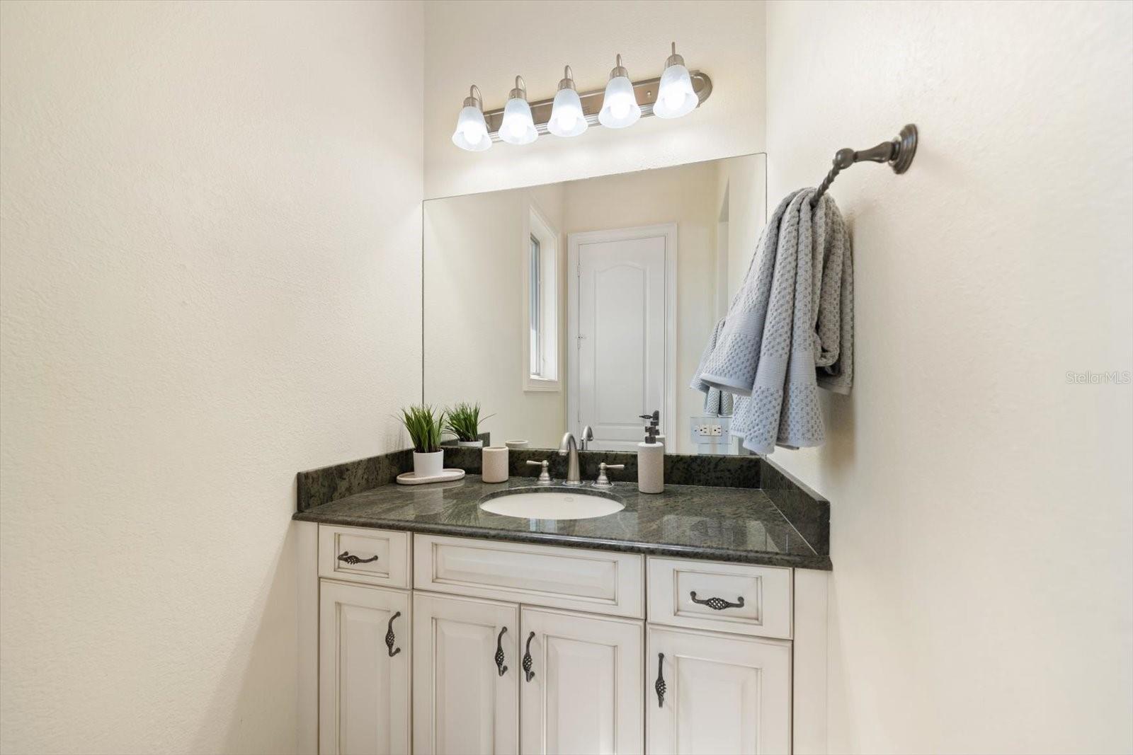 TB8475058 Property Photo