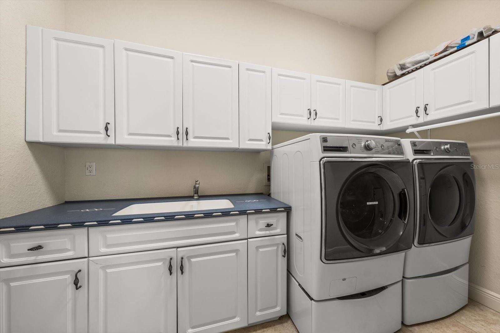 TB8475058 Property Photo